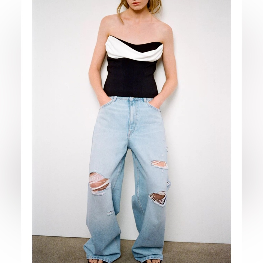 HIGH-WAISTED RELAXED OVERSIZE RIPPED JEANS ZARA